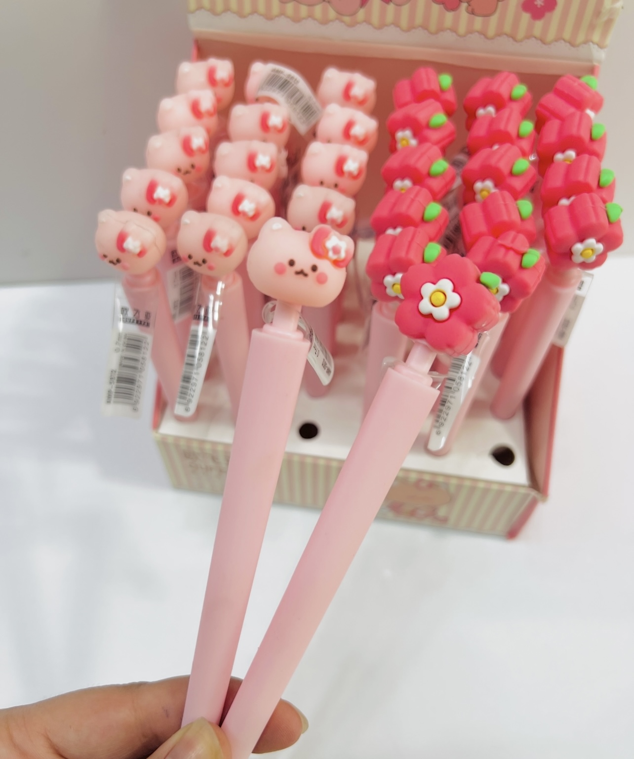 اتود هفت دهم طرح گل و پیشی صورتی